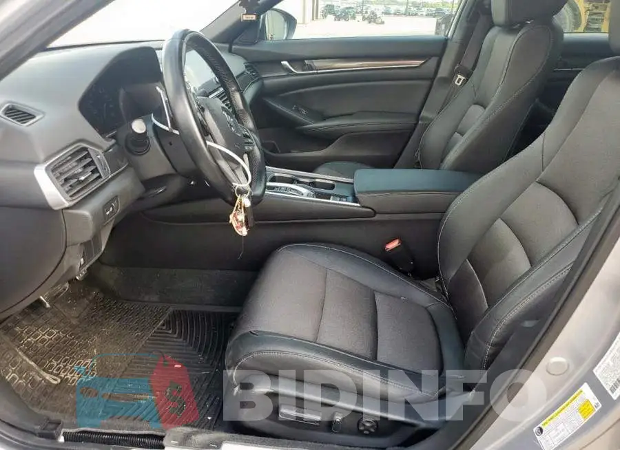 1HGCV2F35LA030123 Photo# 7
