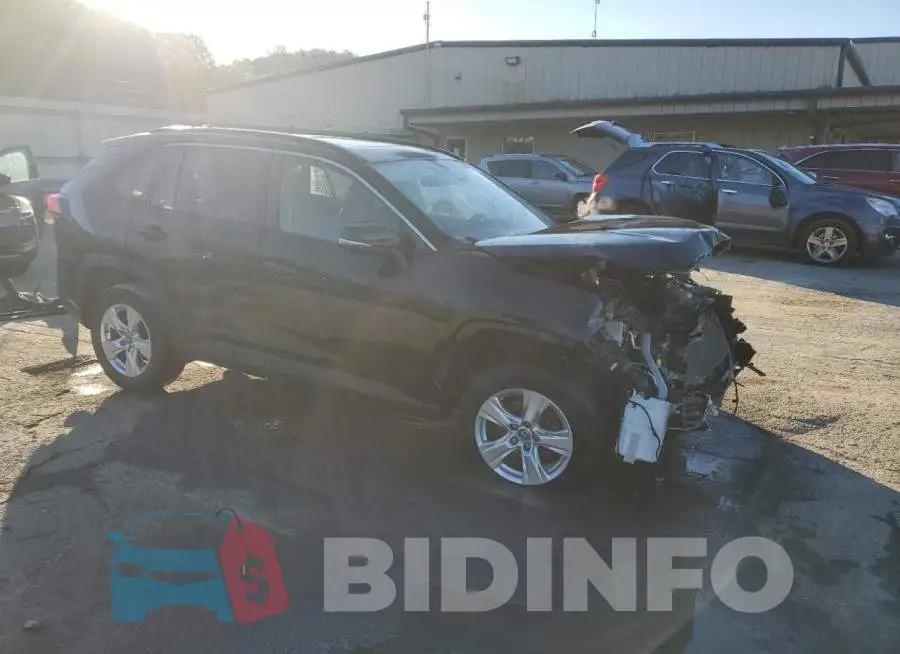 JTMW1RFV8KD011886 Photo# 4