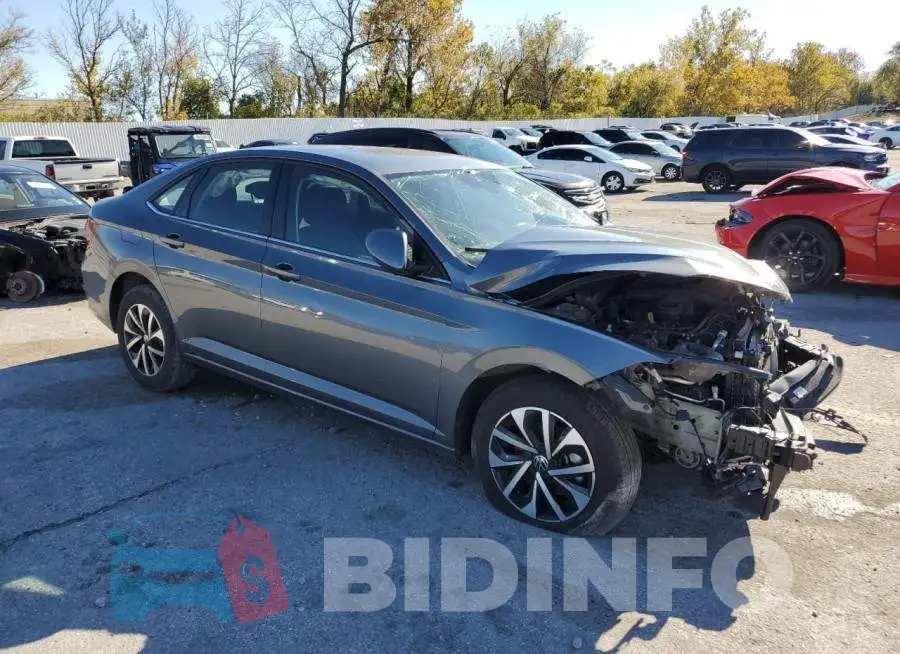 3VW5M7BU6RM008761 Photo# 4