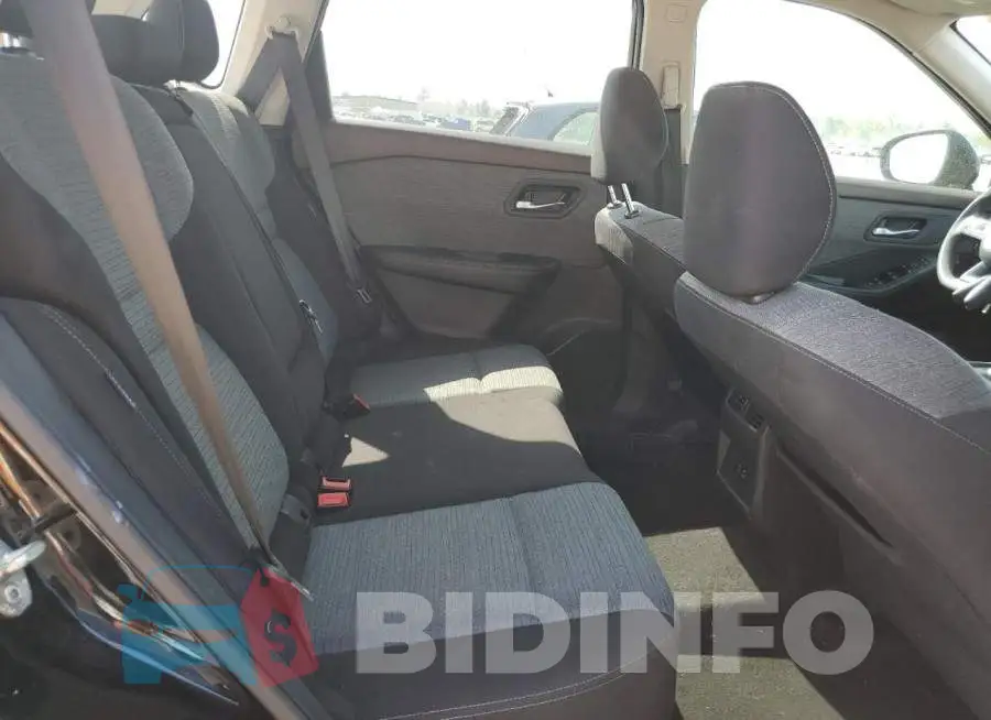 JN8BT3BA4PW408908 Photo# 11