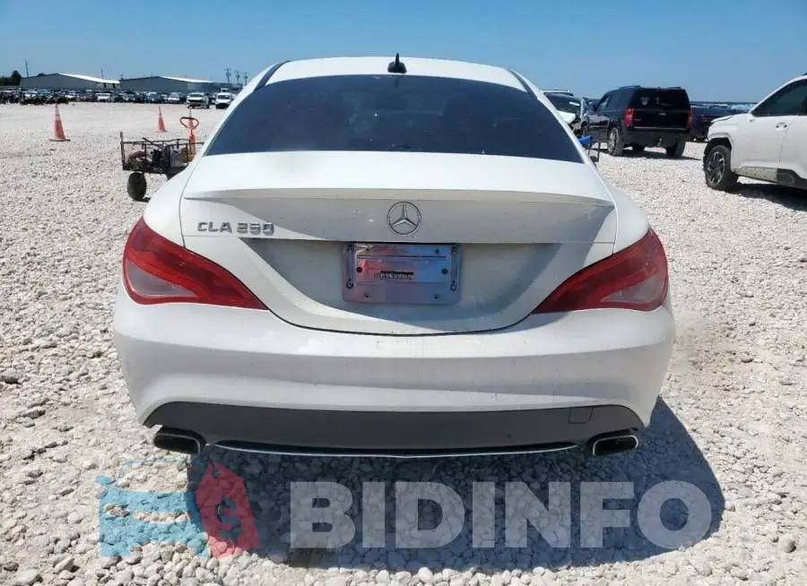 WDDSJ4EB4GN395052 Photo# 6