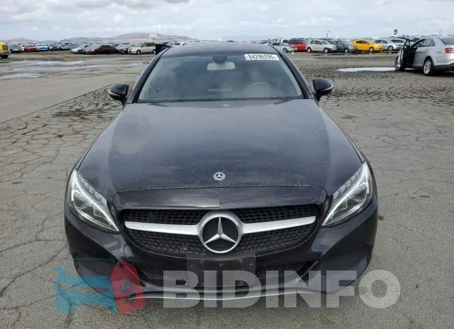 WDDWJ4JB8HF587593 Photo# 5