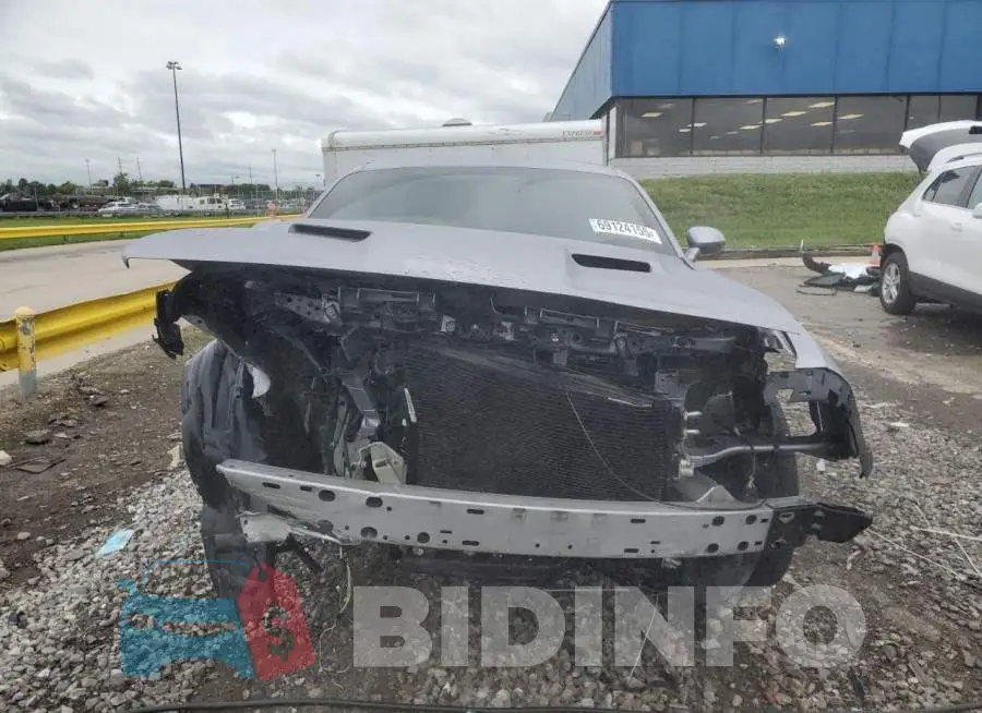 2C3CDZBT8JH130719 Photo# 5