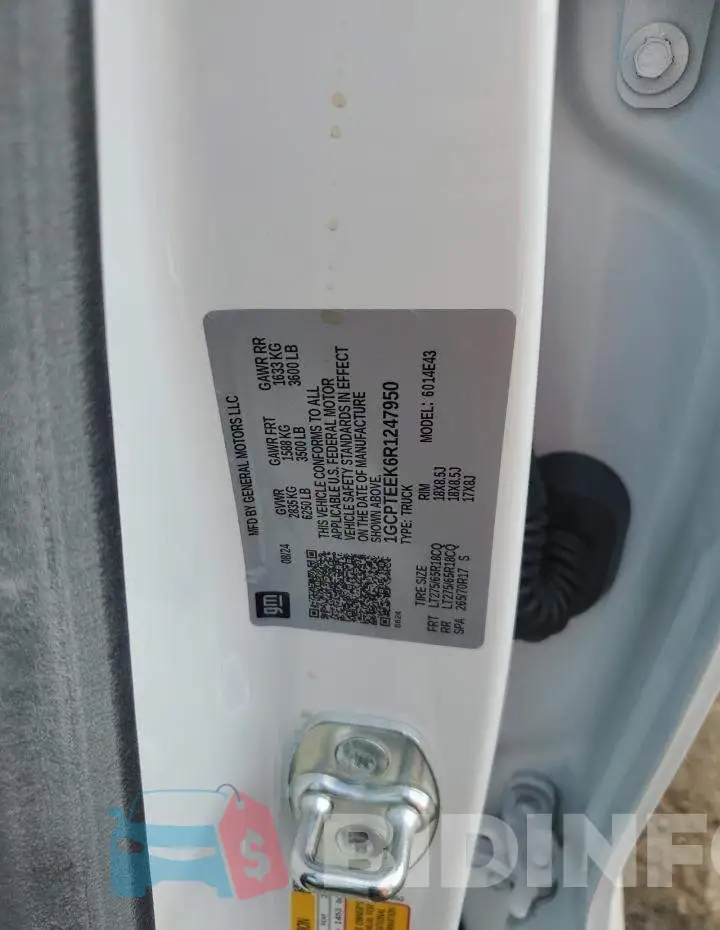 1GCPTEEK6R1247950 Photo# 12