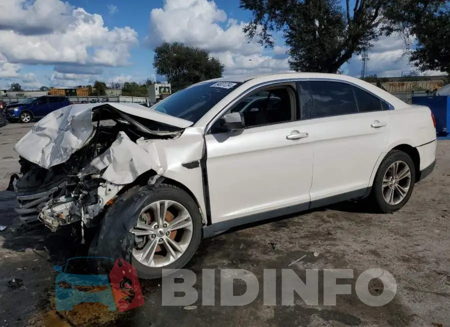 1FAHP2E85JG107052 Photo# 1