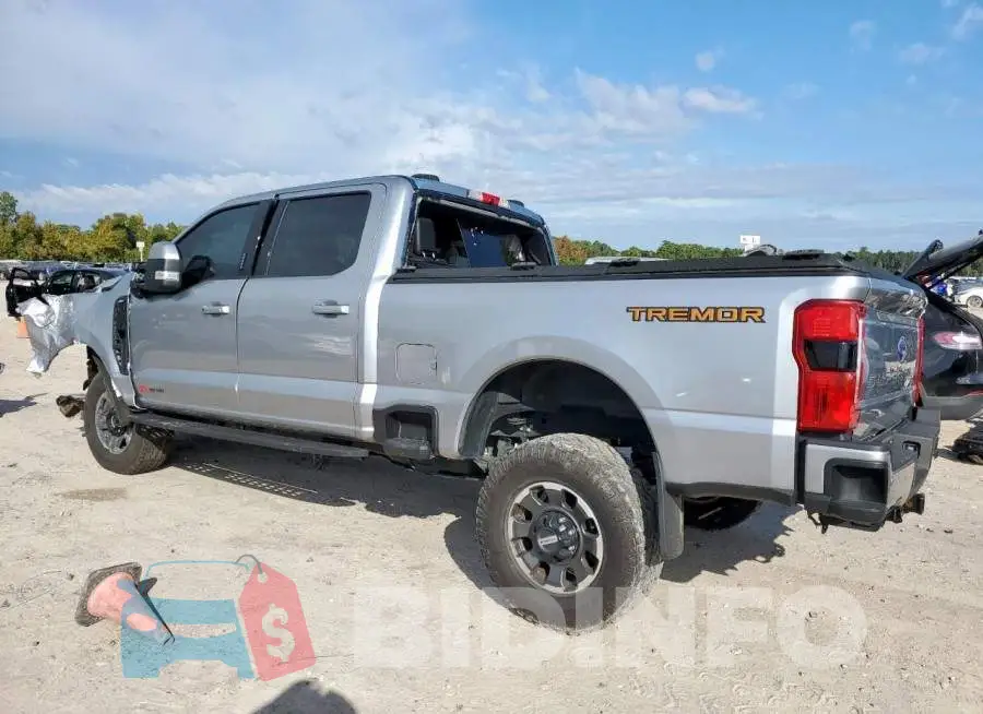 1FT8W2BM9PEE13478 Photo# 2