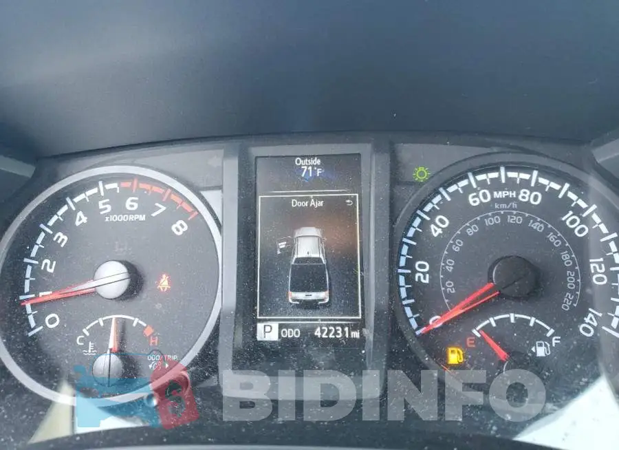 3TYAX5GN9PT071630 Photo# 9