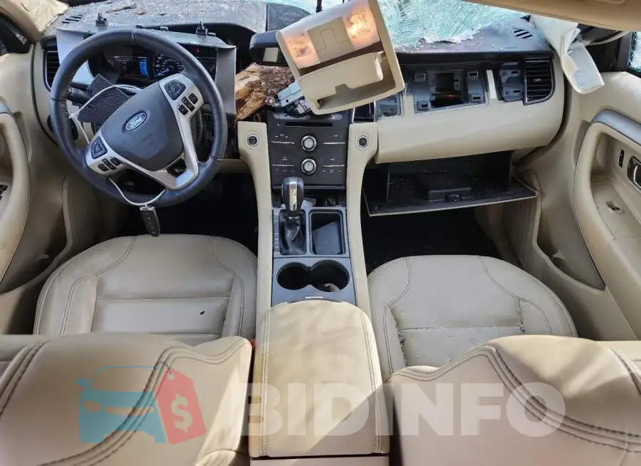 1FAHP2E88JG111015 Photo# 8