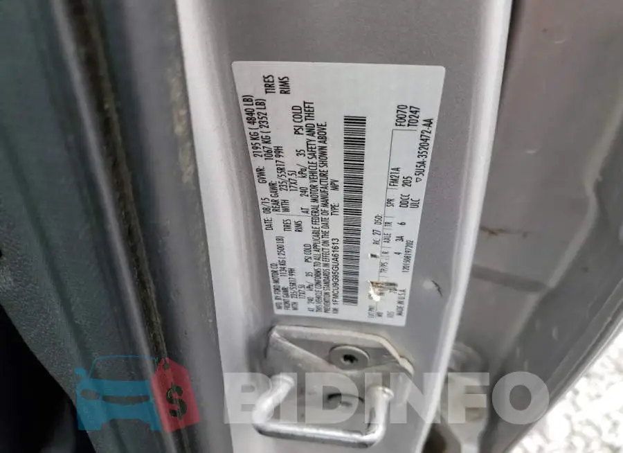 1FMCU9G95GUA61613 Photo# 13