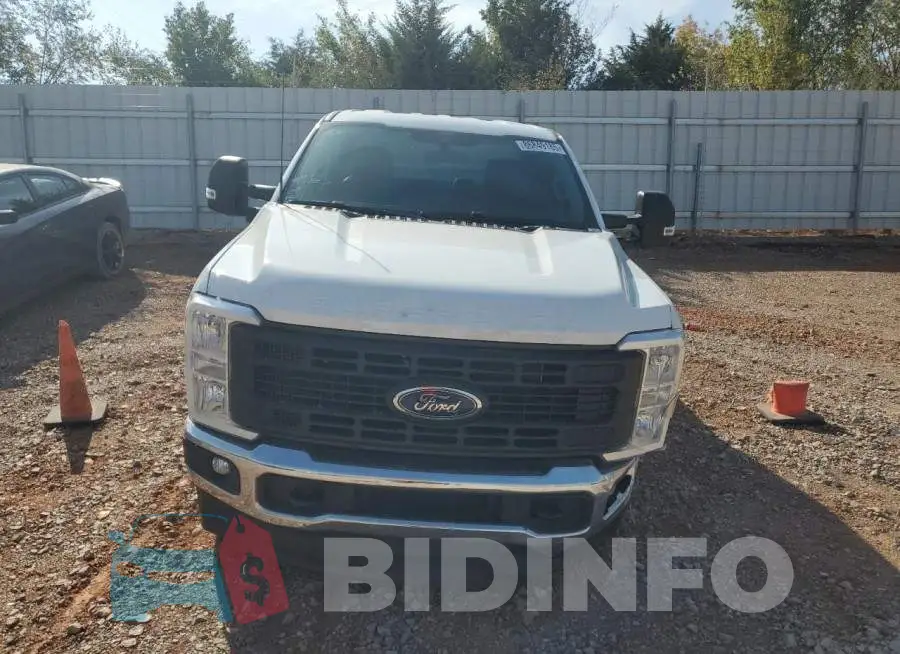 1FT7X2BA9REF65455 Photo# 5