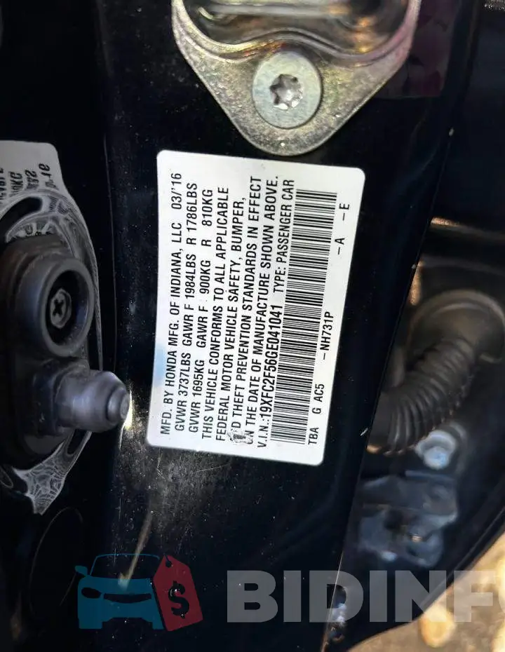 19XFC2F56GE041041 Photo# 10