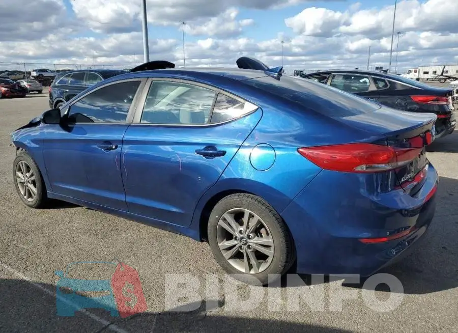 5NPD84LF0JH370242 Photo# 2