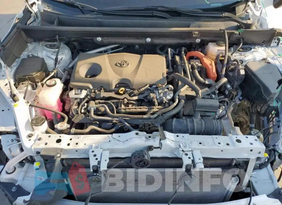 2T3T6RFV6RW049652 Photo# 12
