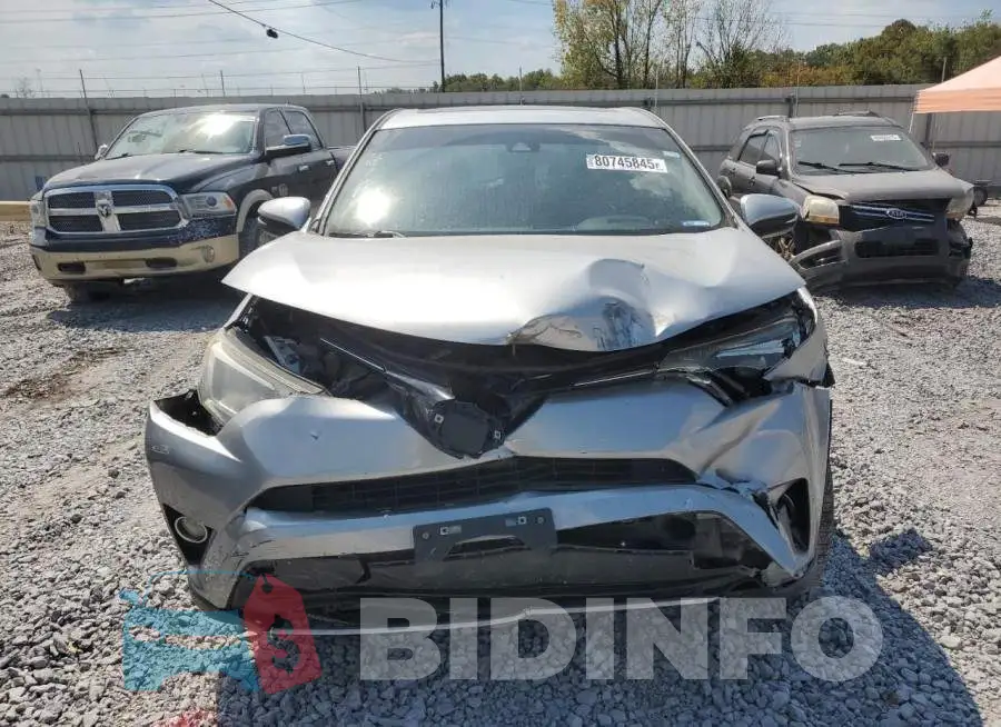 JTMWFREV4JD125823 Photo# 5
