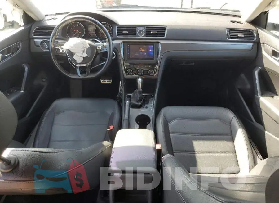 1VWDT7A35HC076542 Photo# 8