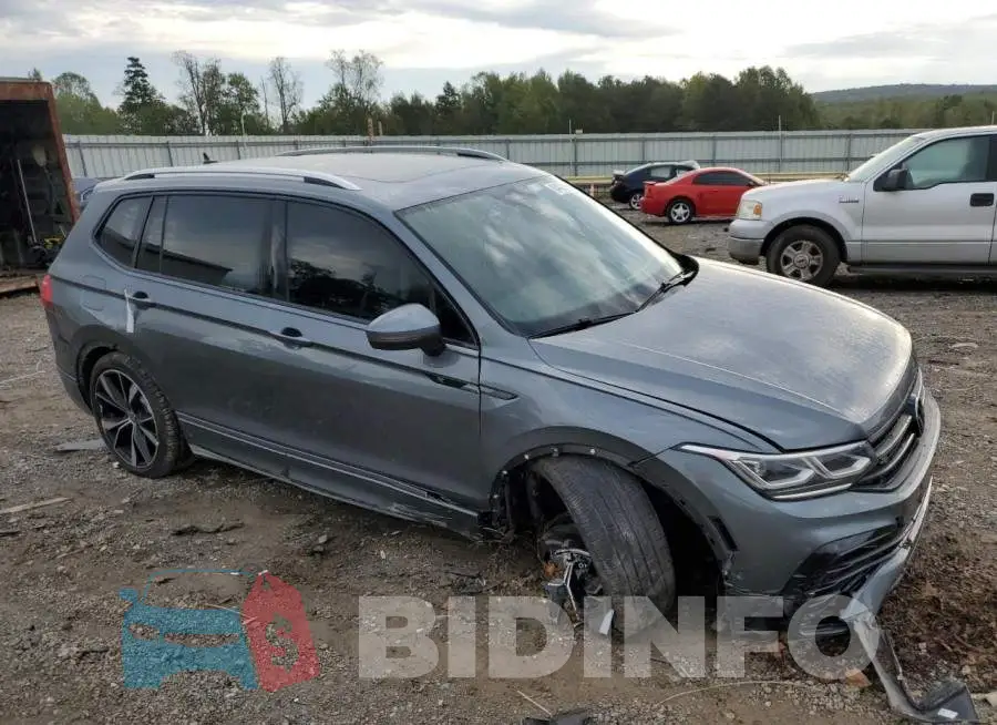 3VV4B7AX8NM012922 Photo# 4