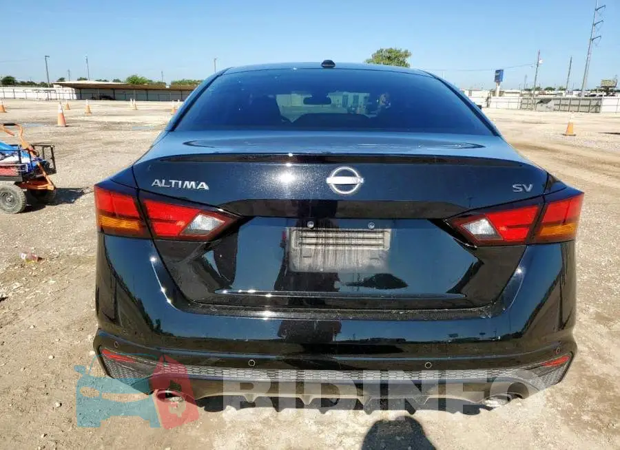 1N4BL4DV8RN423136 Photo# 6