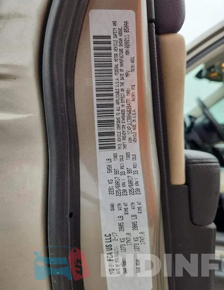 1C4PJLCB8HW626477 Photo# 14