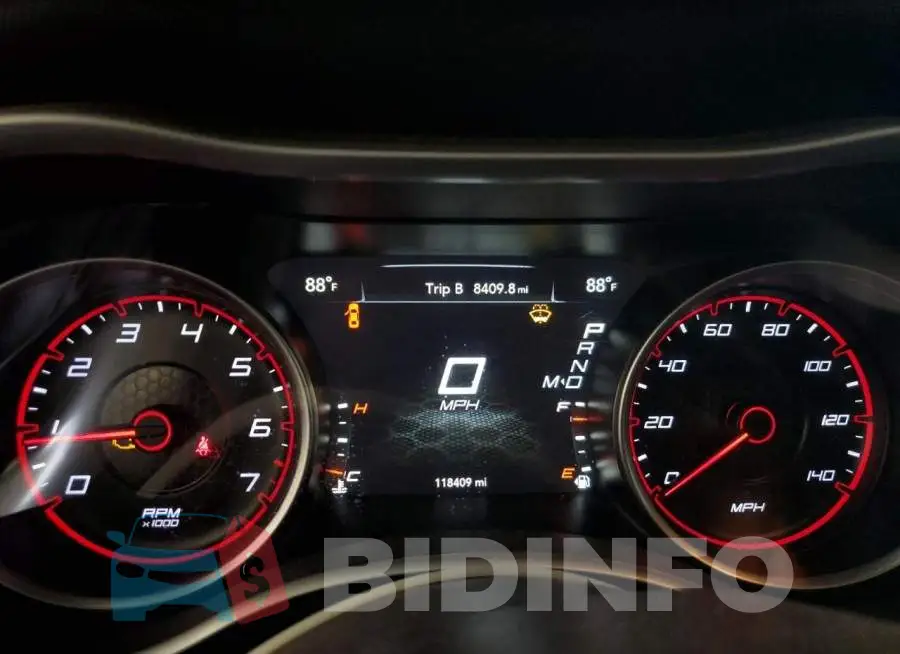 2C3CDXJG6GH294178 Photo# 9