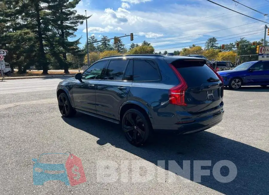 YV4062PF4S1291357 Photo# 3
