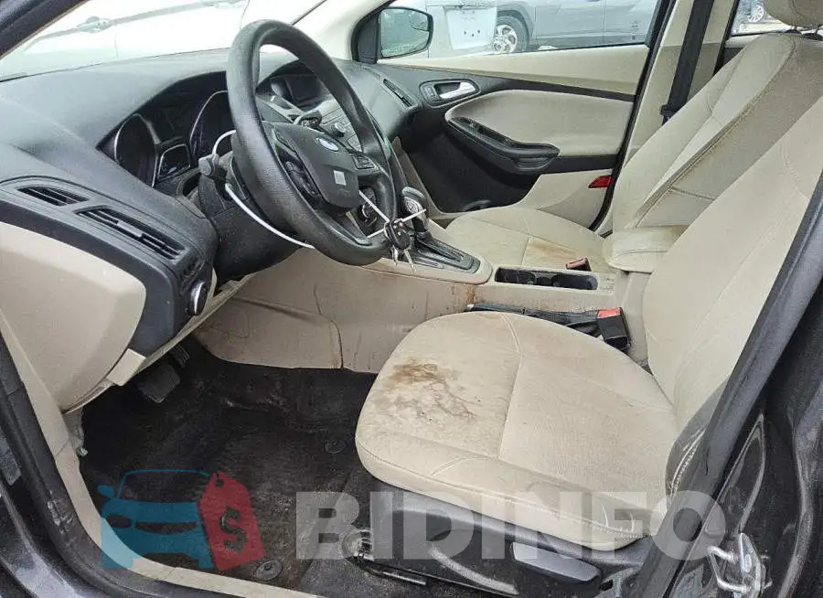 1FADP3F28JL252804 Photo# 7