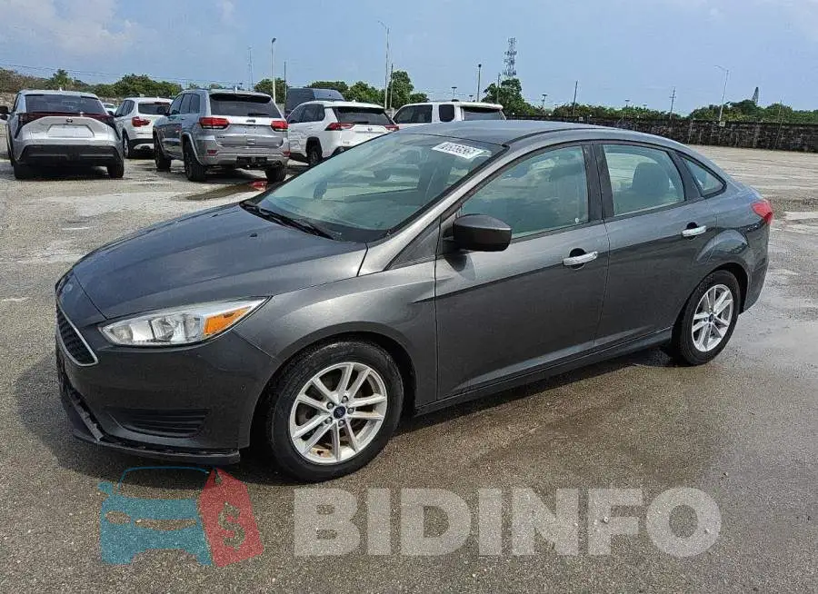 1FADP3F28JL252804 Photo# 1