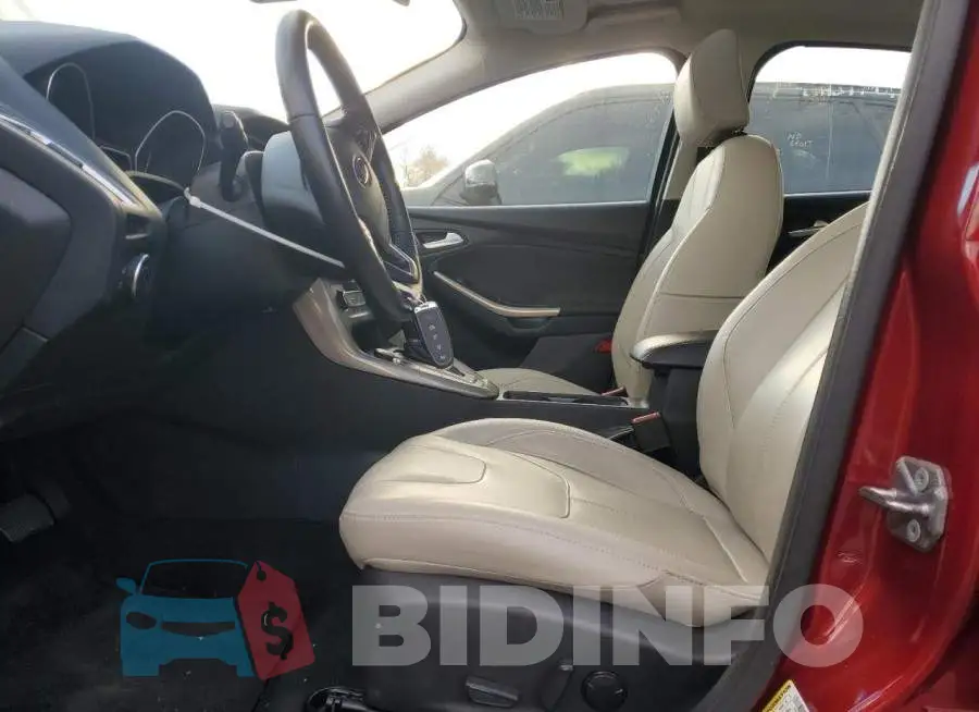 1FADP3N27HL327536 Photo# 7