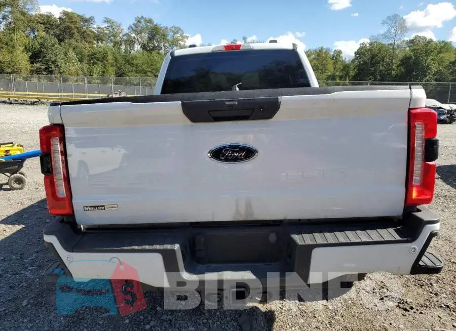 1FT8W3BN5RED02914 Photo# 6
