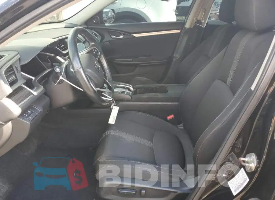 19XFC1F30LE219030 Photo# 7