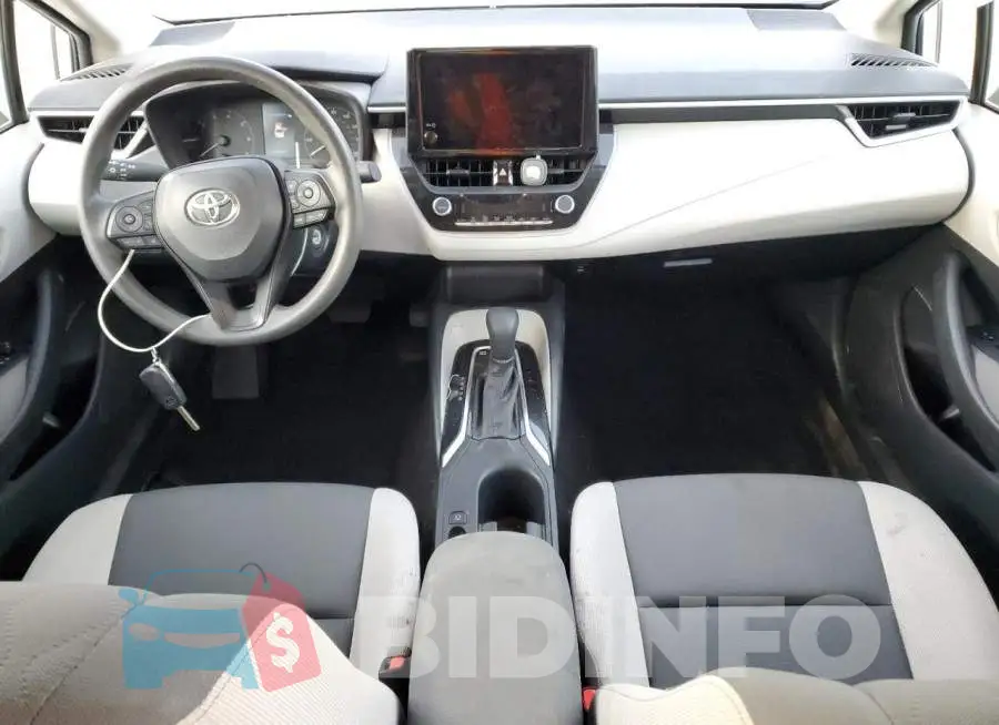 JTDBCMFE5R3038751 Photo# 8