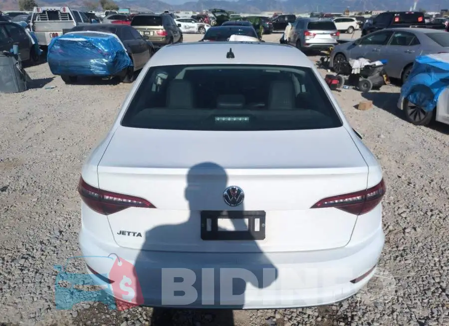 3VWCB7BU2LM055743 Photo# 6
