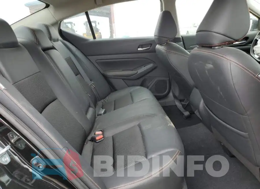 1N4BL4CV5NN412168 Photo# 10