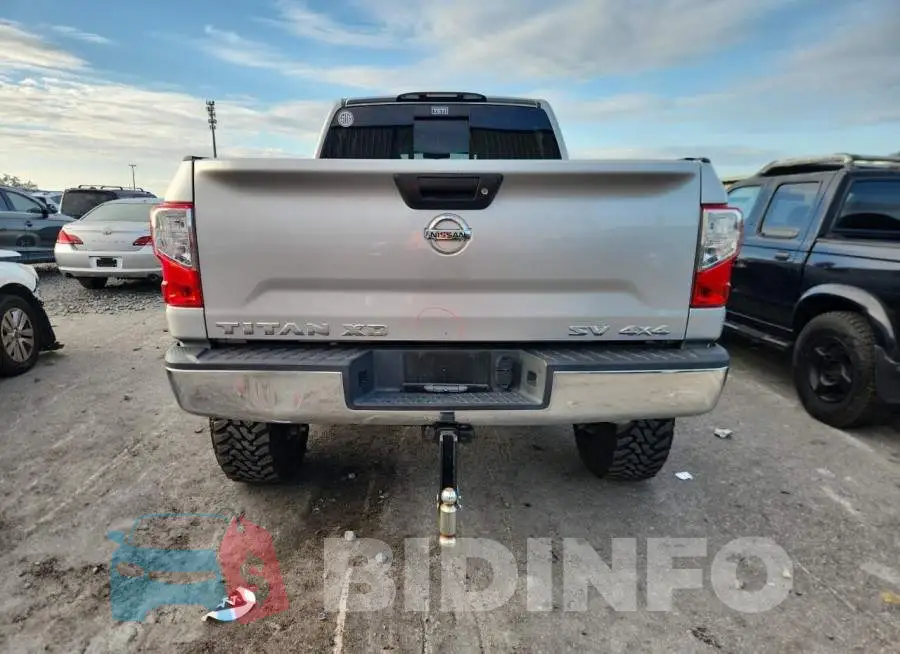 1N6BA1F32HN532018 Photo# 6