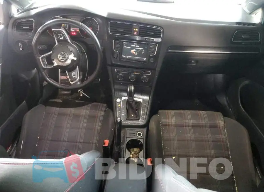 3VW447AU6HM034014 Photo# 8