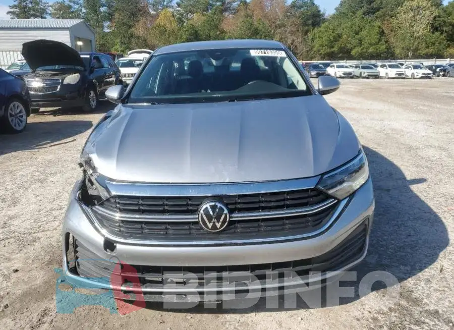 3VW5M7BU3RM093090 Photo# 5