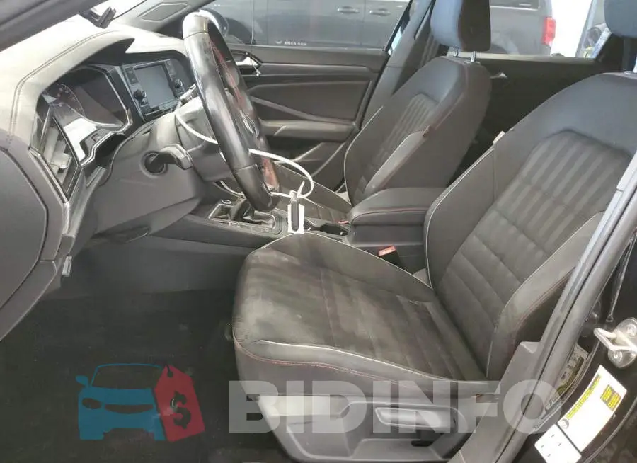 3VW5T7BU0KM138138 Photo# 7