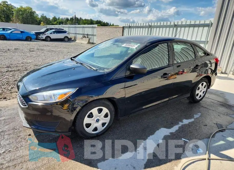 1FADP3E27HL335152 Photo# 1