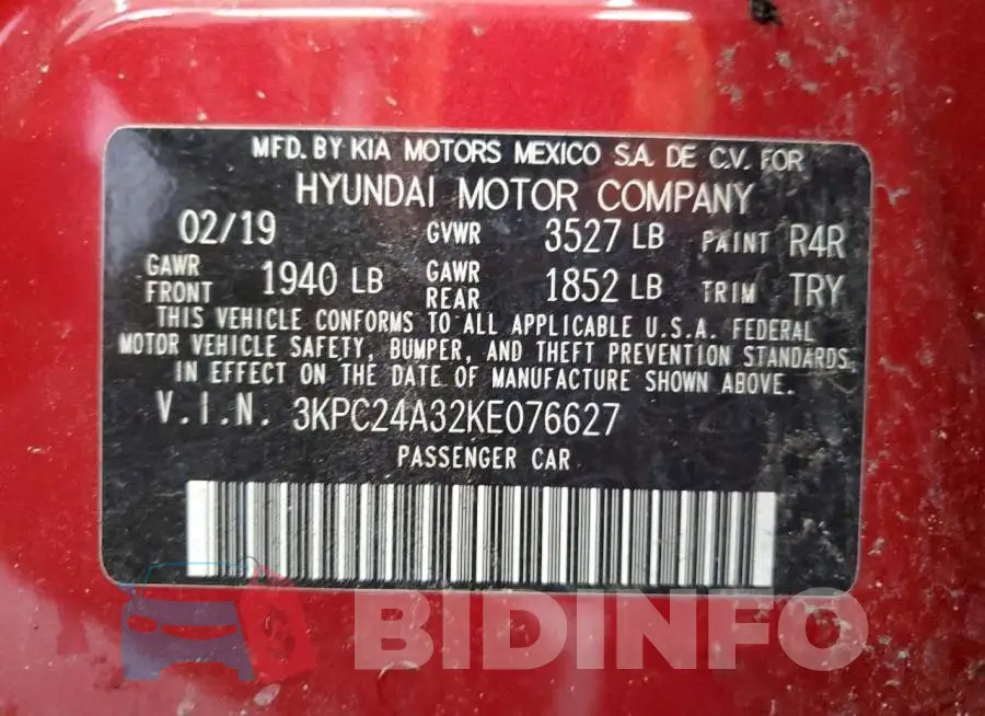 3KPC24A32KE076627 Photo# 12
