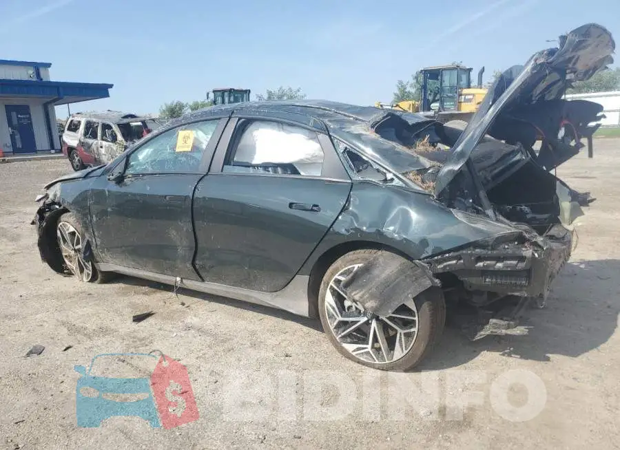 KMHM34AC2PA053341 Photo# 2