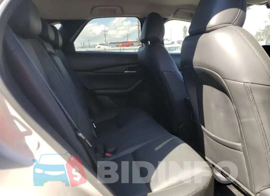 3MVDMBBM3RM697450 Photo# 11