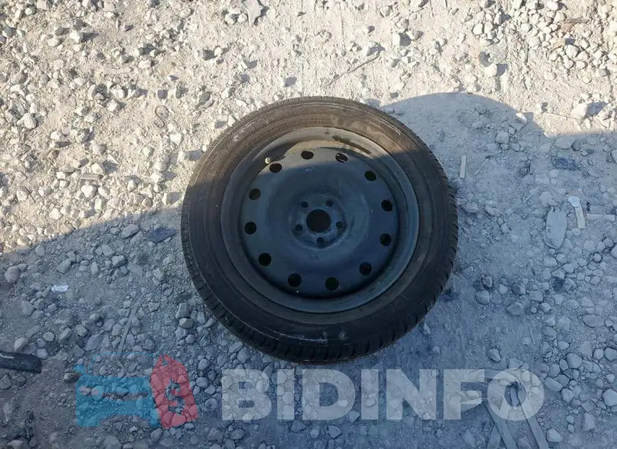 2T1BURHE5HC863721 Photo# 12
