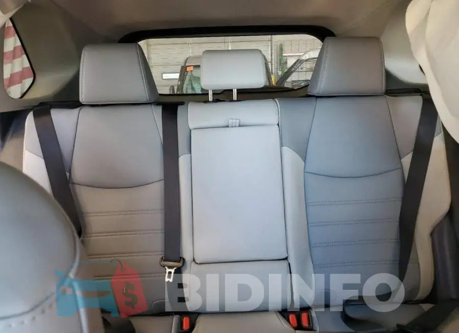 4T3B6RFV2PU118748 Photo# 10