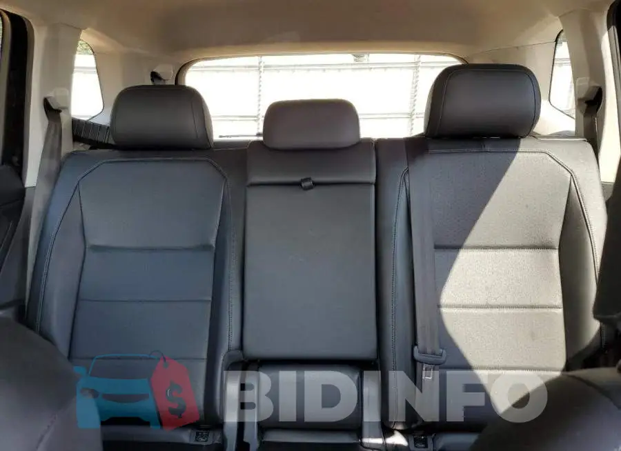 3VV3B7AX6KM131933 Photo# 10