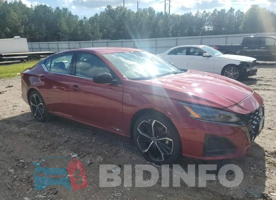 1N4BL4CV9PN385673 Photo# 4