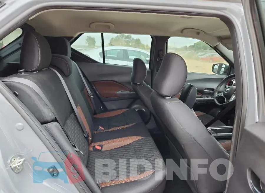 3N1CP5DV5ML531461 Photo# 10