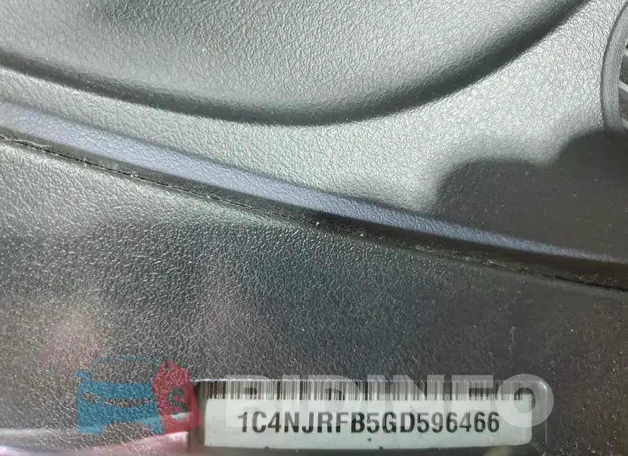 1C4NJRFB5GD596466 Photo# 13