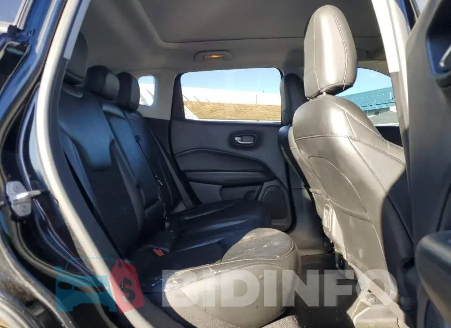 3C4NJDBB8LT218025 Photo# 11