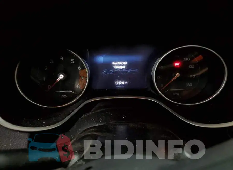 3C4NJDCB2KT622354 Photo# 9
