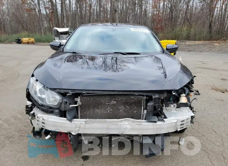 19XFC2F5XHE208308 Photo# 5