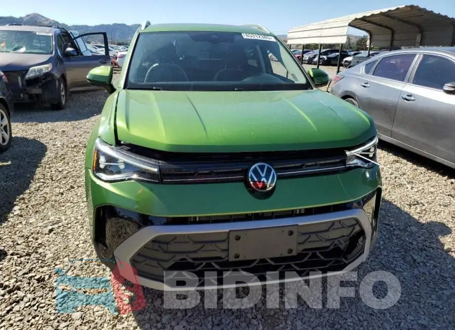 3VVEC7B23SM038182 Photo# 5
